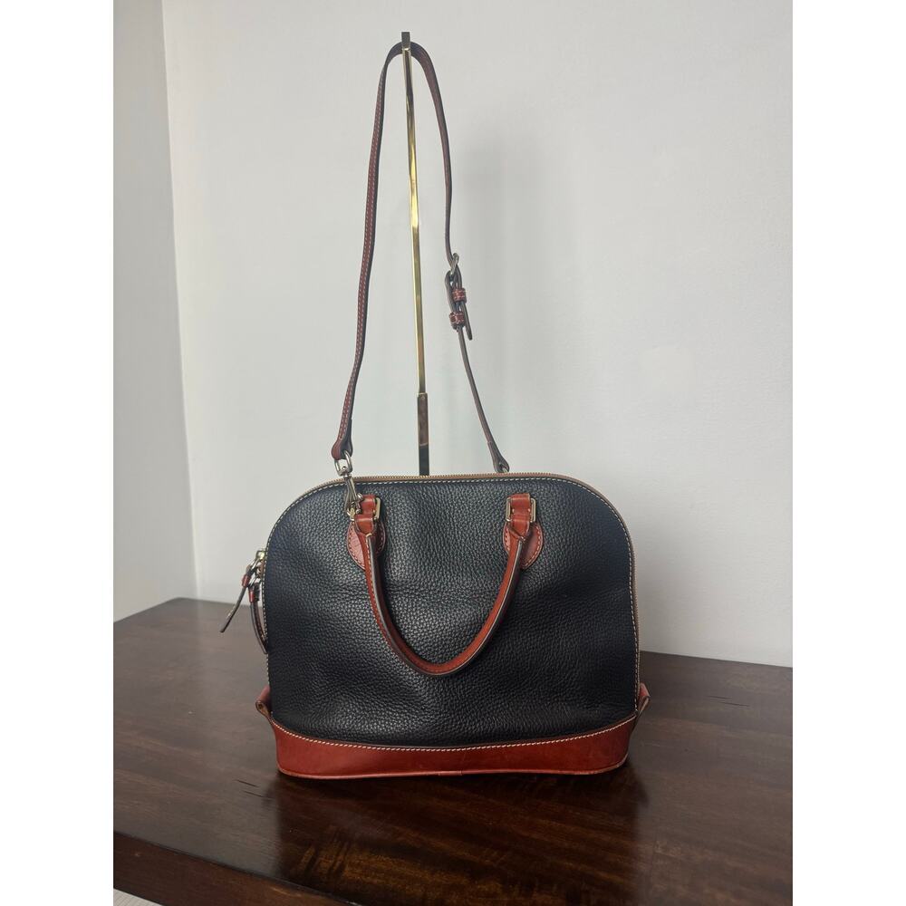 Dooney & Bourke Pebble Grain Zip Zip Satchel EUC